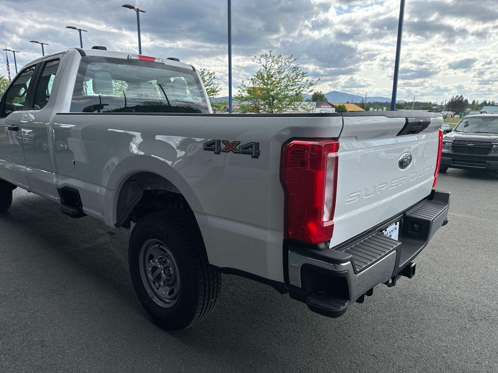 new 2025 Ford F-250 car, priced at $52,640