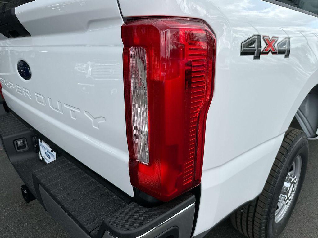 new 2025 Ford F-250 car, priced at $52,640