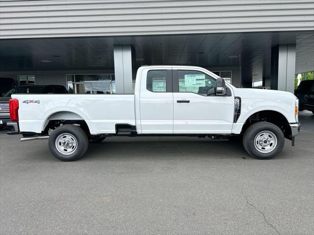 new 2025 Ford F-250 car, priced at $52,640