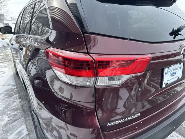 used 2018 Toyota Highlander car, priced at $28,763