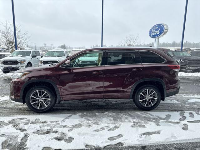 used 2018 Toyota Highlander car, priced at $28,763