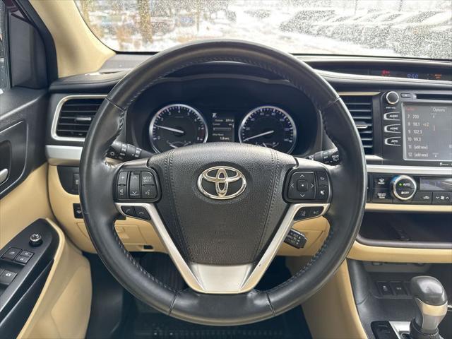 used 2018 Toyota Highlander car, priced at $28,763