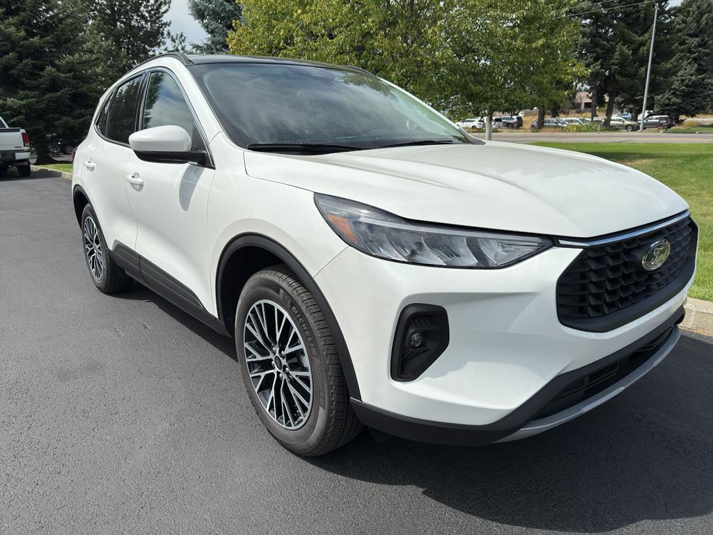 new 2025 Ford Escape PHEV car, priced at $38,997