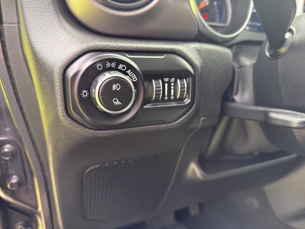 used 2020 Jeep Gladiator car, priced at $31,550