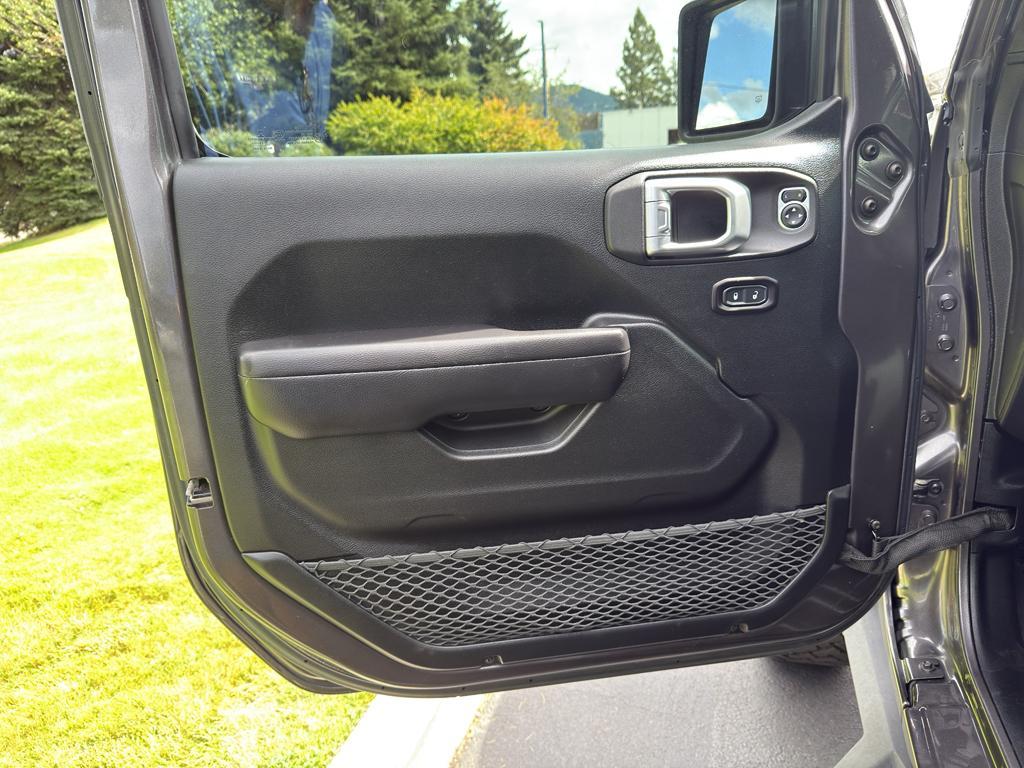 used 2020 Jeep Gladiator car, priced at $31,550