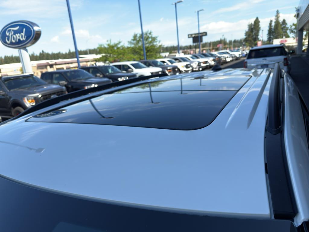 new 2025 Ford Explorer car, priced at $63,100