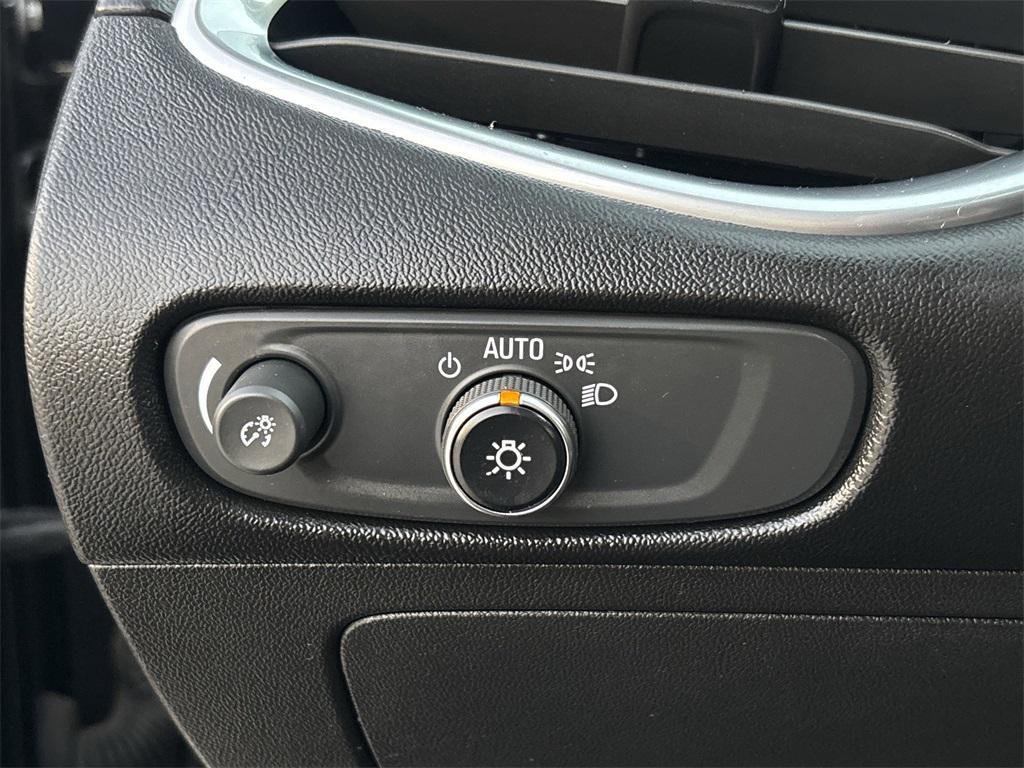 used 2020 Chevrolet Malibu car, priced at $15,491