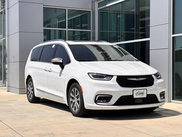 new 2025 Chrysler Pacifica car, priced at $54,280
