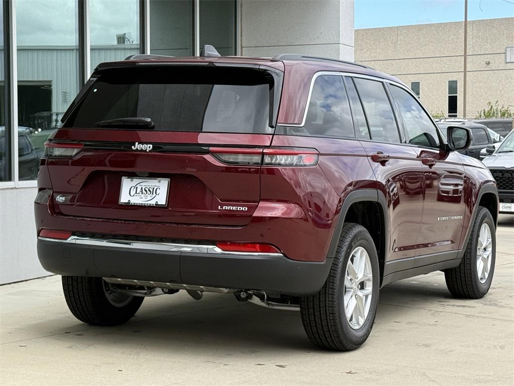 new 2025 Jeep Grand Cherokee car, priced at $38,125