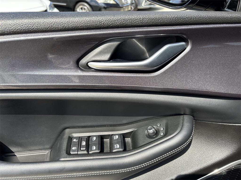 used 2021 Jeep Grand Cherokee L car, priced at $28,701