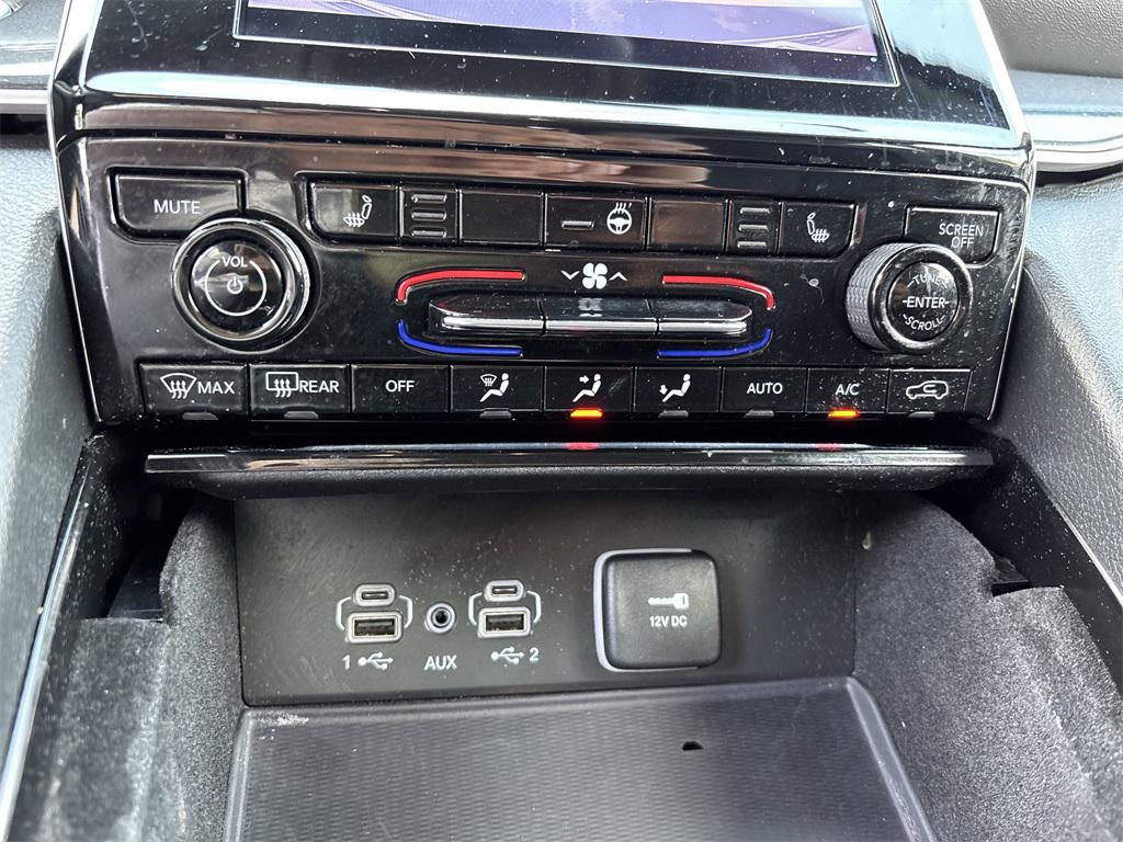 used 2021 Jeep Grand Cherokee L car, priced at $28,701