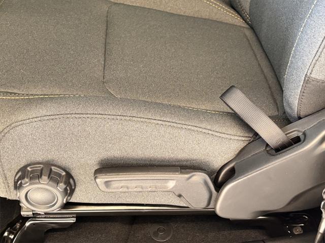 new 2025 Jeep Gladiator car, priced at $43,385