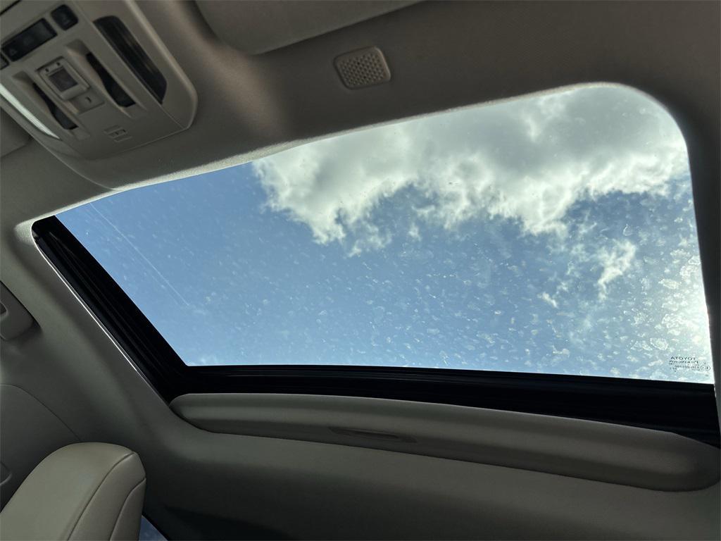 used 2021 Toyota Highlander car, priced at $27,991