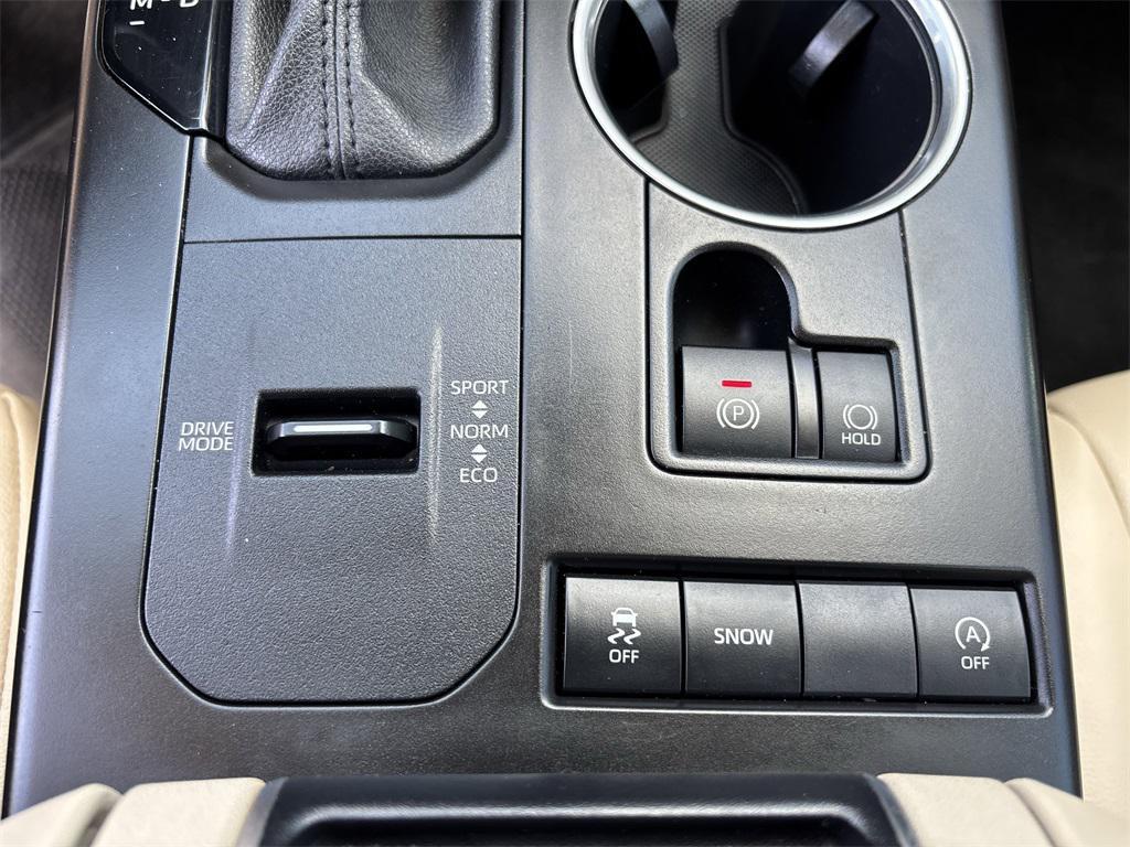used 2021 Toyota Highlander car, priced at $27,991