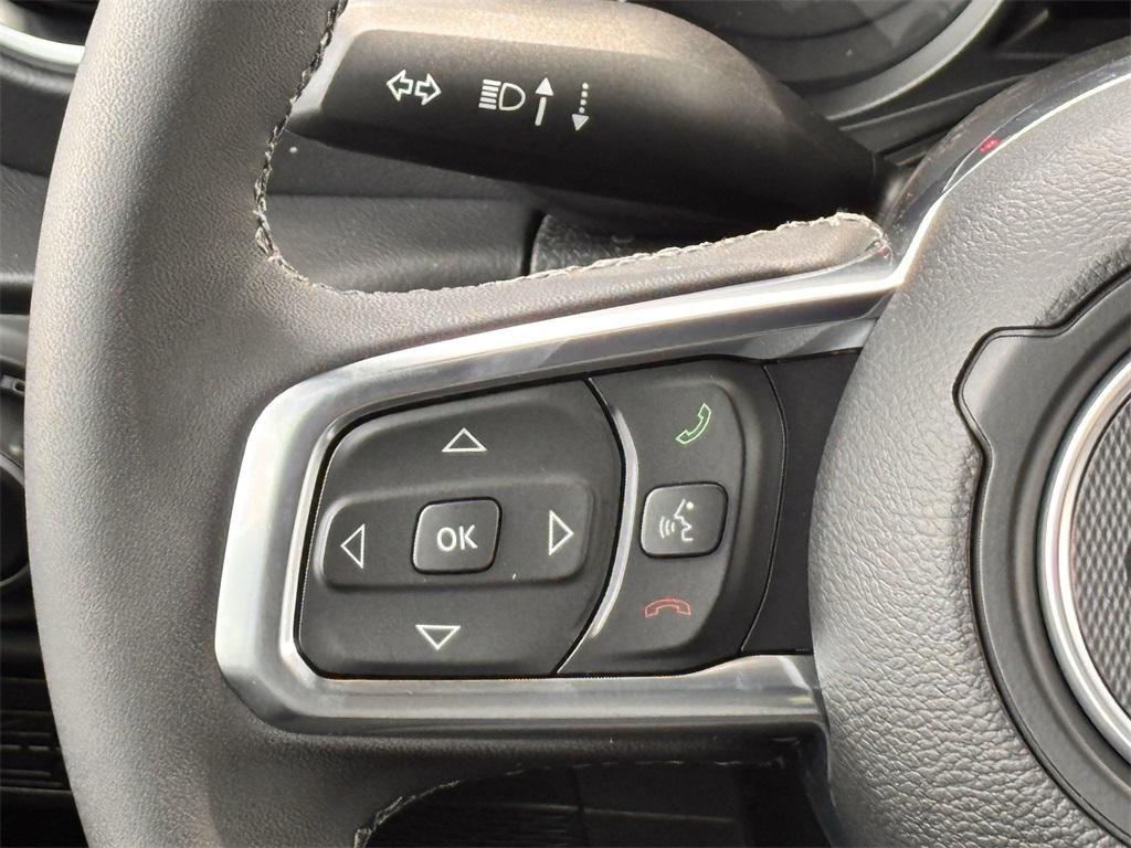 new 2025 Jeep Wrangler car, priced at $54,540