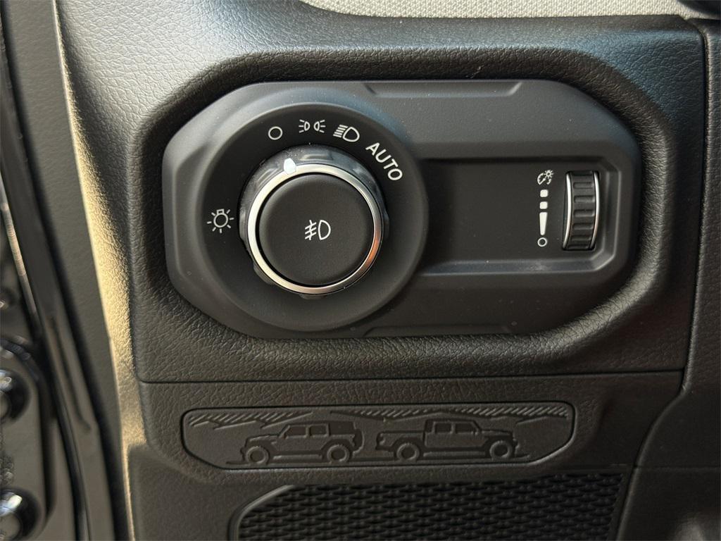 new 2025 Jeep Wrangler car, priced at $47,080