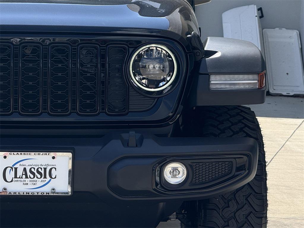 new 2025 Jeep Wrangler car, priced at $47,080