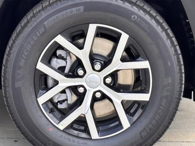new 2025 Jeep Grand Cherokee L car, priced at $45,667