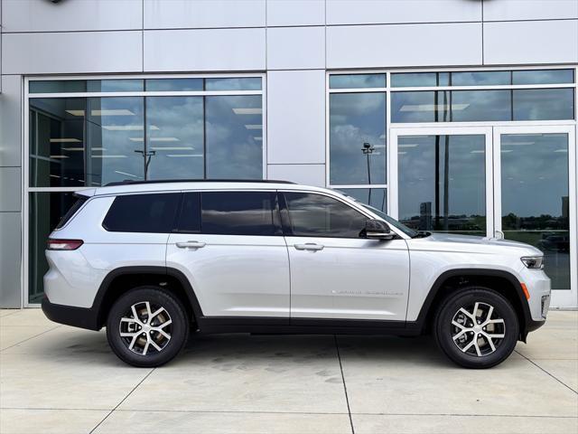 new 2025 Jeep Grand Cherokee L car, priced at $45,667