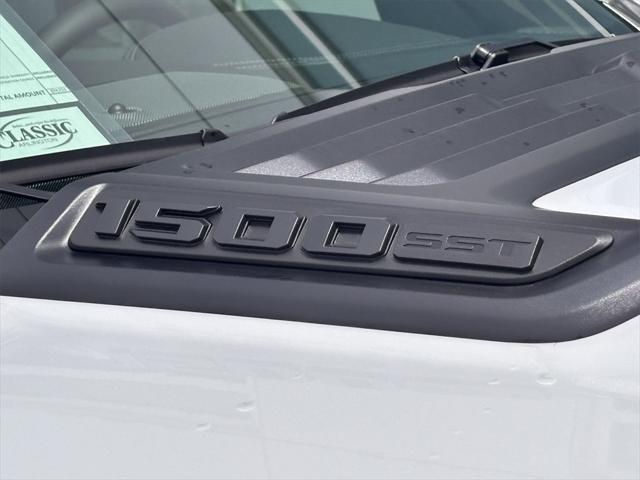 new 2025 Ram 1500 car, priced at $66,537