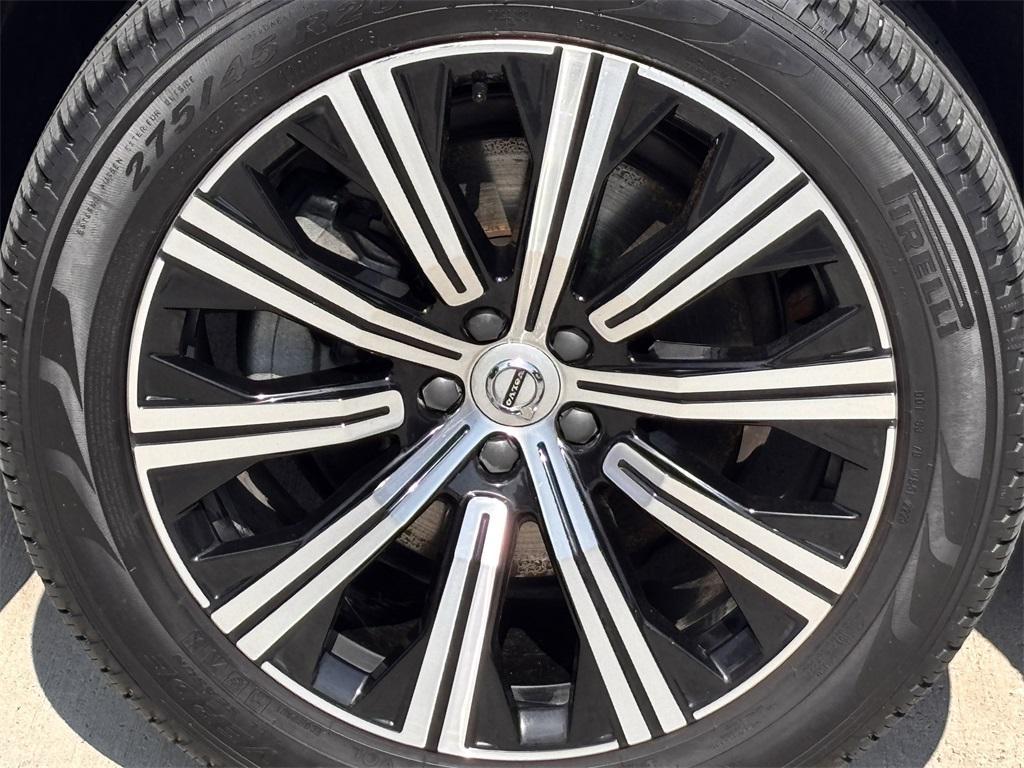 used 2023 Volvo XC90 car, priced at $32,992