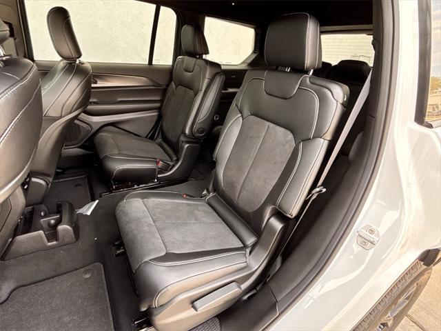 new 2025 Jeep Grand Cherokee L car, priced at $40,030