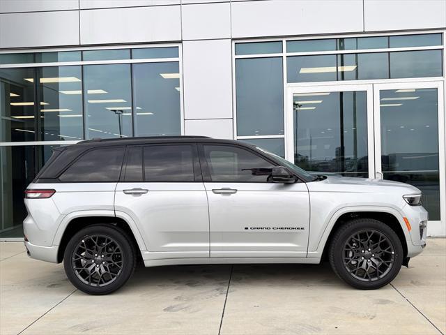 new 2025 Jeep Grand Cherokee car, priced at $60,050