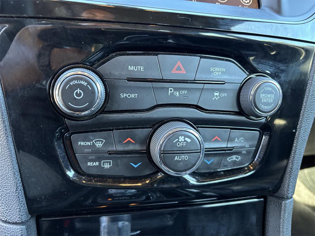 used 2022 Chrysler 300 car, priced at $27,433