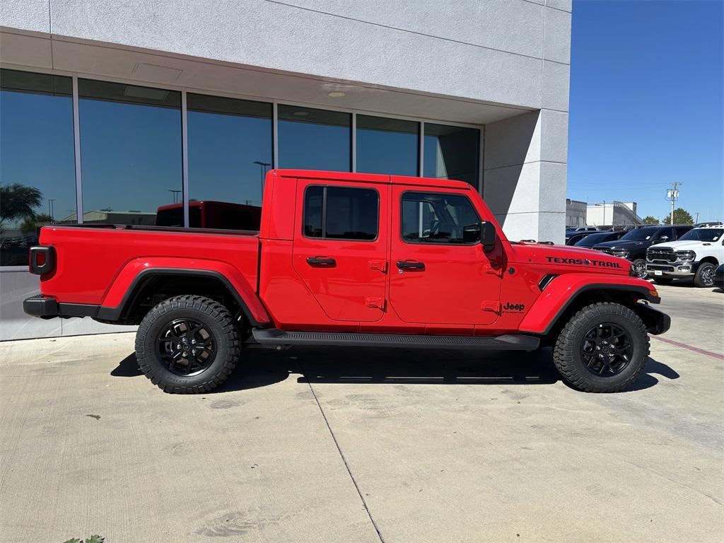 new 2025 Jeep Gladiator car, priced at $46,605