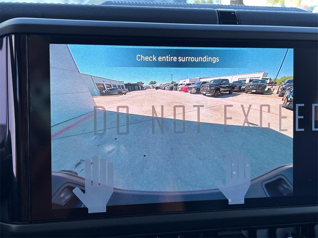 new 2025 Jeep Gladiator car, priced at $46,605