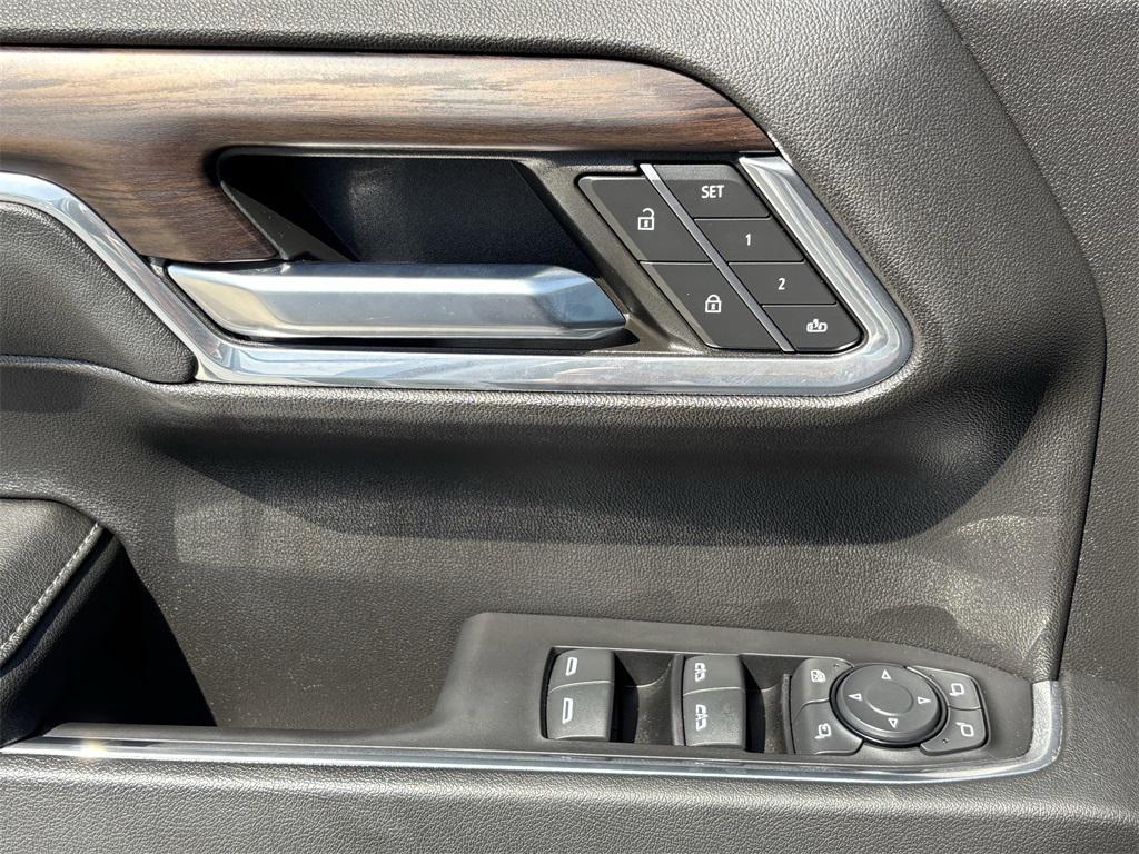 used 2024 GMC Sierra 1500 car, priced at $45,992