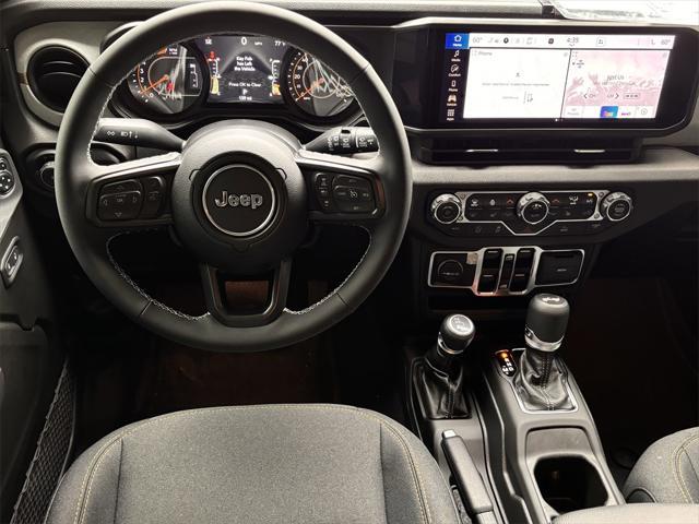 new 2025 Jeep Wrangler car