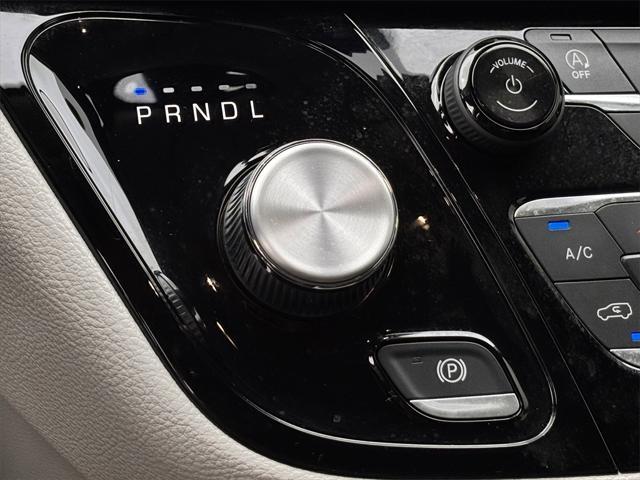 used 2022 Chrysler Pacifica car, priced at $30,492