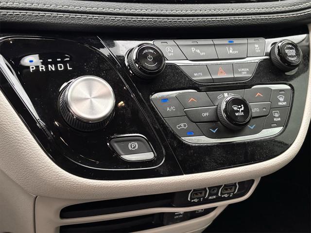 used 2022 Chrysler Pacifica car, priced at $30,492