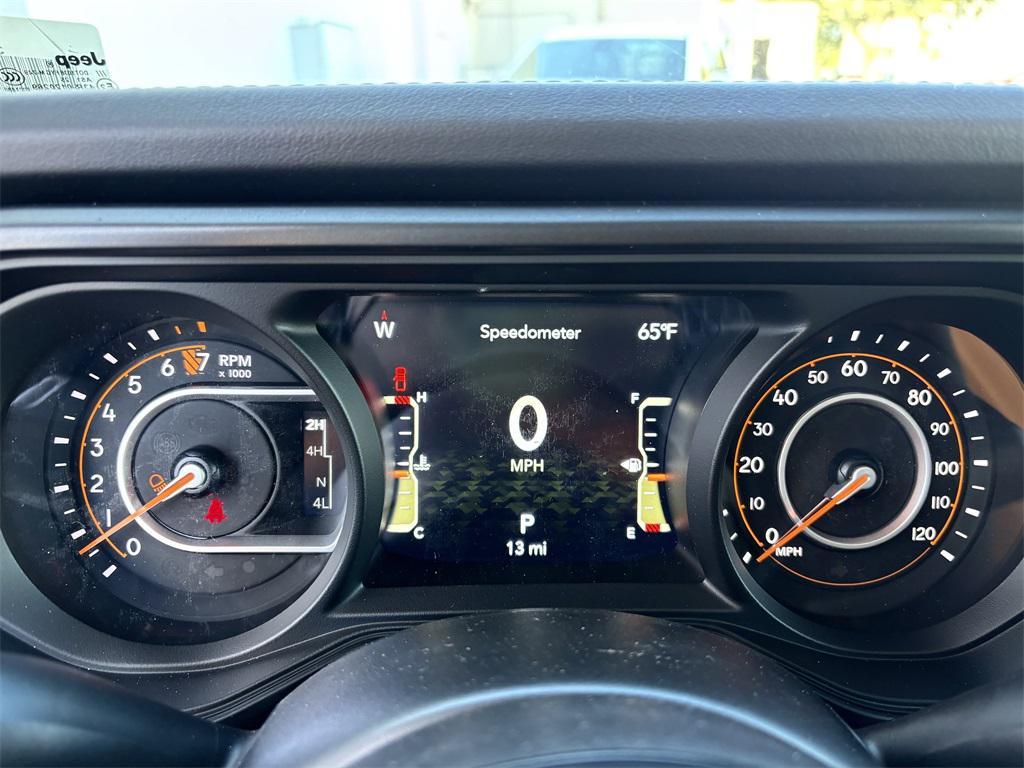 new 2025 Jeep Gladiator car, priced at $46,010