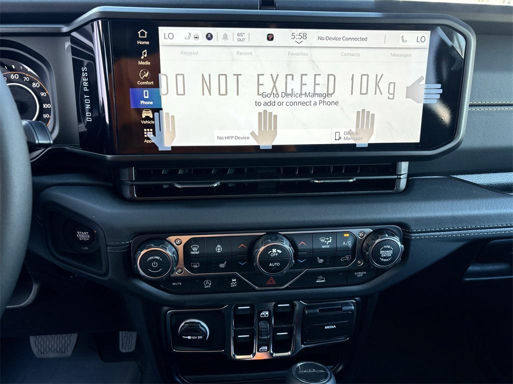 new 2025 Jeep Gladiator car, priced at $46,010