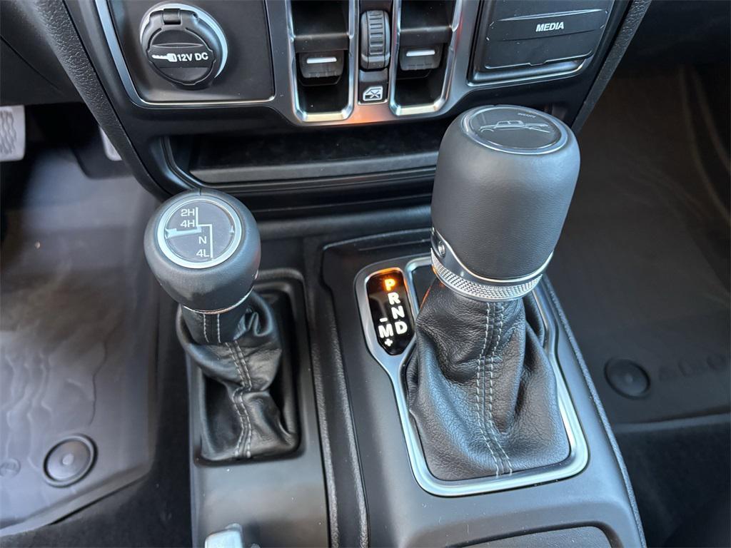 new 2025 Jeep Gladiator car, priced at $46,010