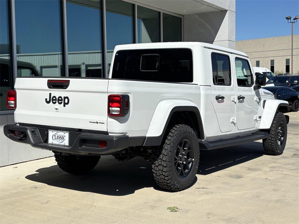 new 2025 Jeep Gladiator car, priced at $46,010