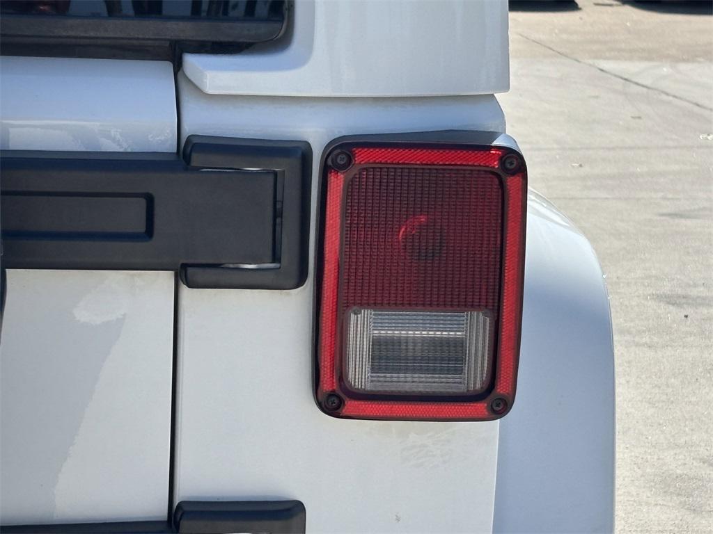 used 2016 Jeep Wrangler Unlimited car, priced at $20,781