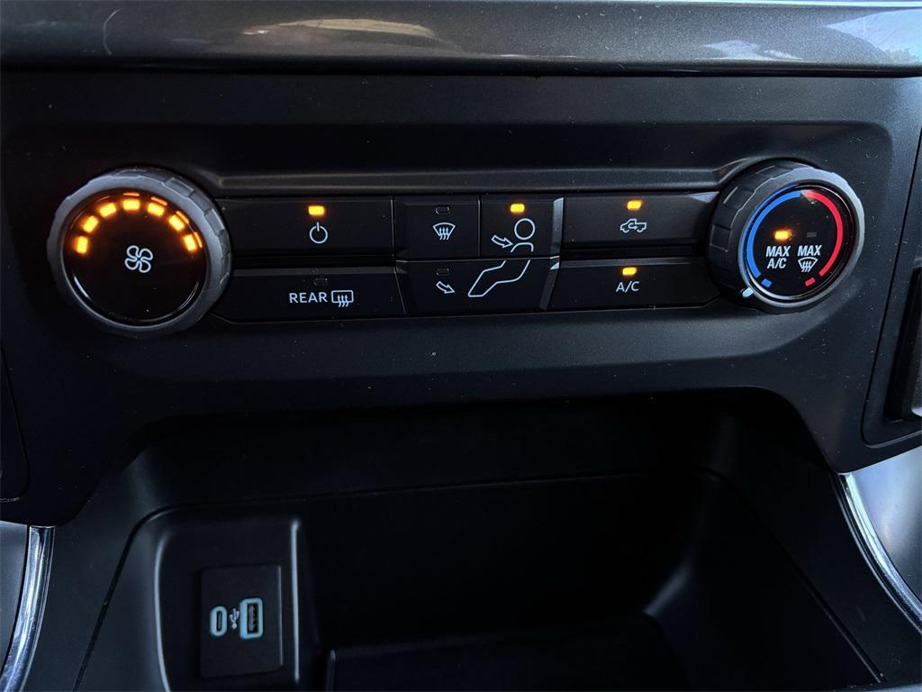 used 2021 Ford F-150 car, priced at $26,991