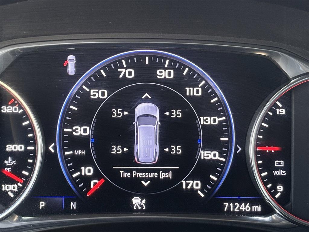 used 2023 Chevrolet Traverse car, priced at $31,992