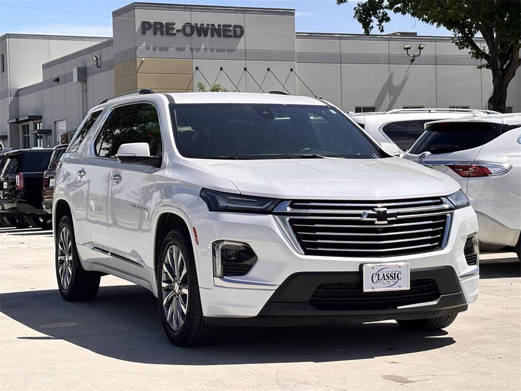 used 2023 Chevrolet Traverse car, priced at $31,992