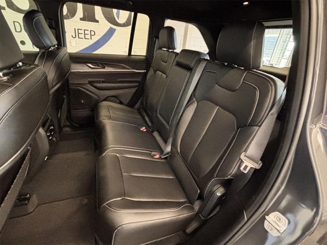 new 2025 Jeep Grand Cherokee car, priced at $42,790