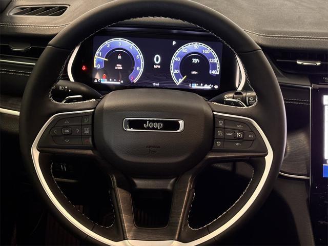 new 2025 Jeep Grand Cherokee car, priced at $42,790