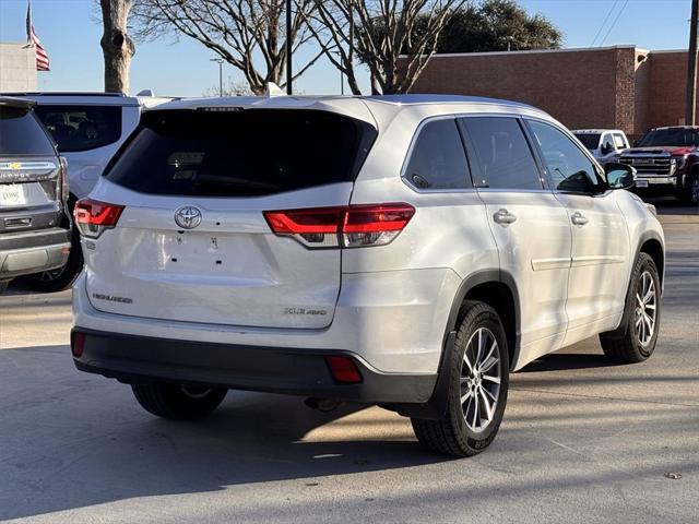 used 2018 Toyota Highlander car, priced at $24,991