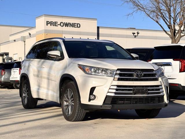 used 2018 Toyota Highlander car, priced at $24,991