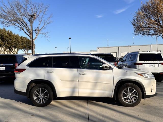 used 2018 Toyota Highlander car, priced at $24,991