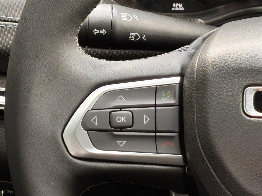 new 2025 Jeep Compass car, priced at $31,255