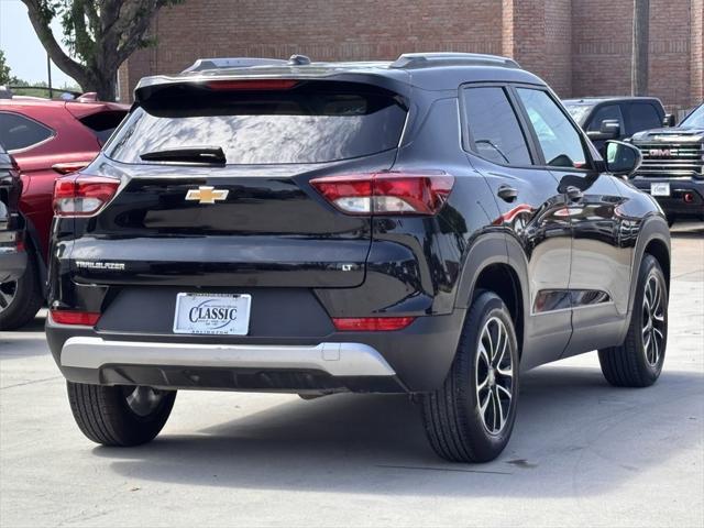 used 2025 Chevrolet TrailBlazer car, priced at $25,731