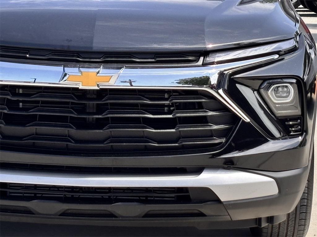used 2025 Chevrolet TrailBlazer car, priced at $25,218
